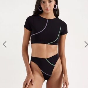 NWT OneOne Swimwear Black Carbon *Top Only* Tshirt Coverup Medium New Crop Top